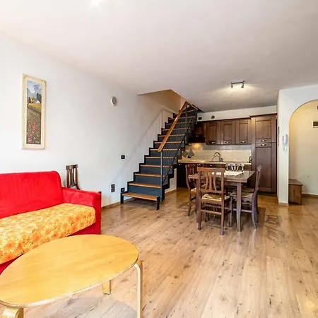 Dolomiti Apartment *